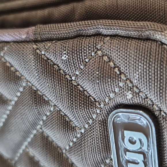 Lug Carousel- convertible cross body bag- tan - Picture 14 of 14